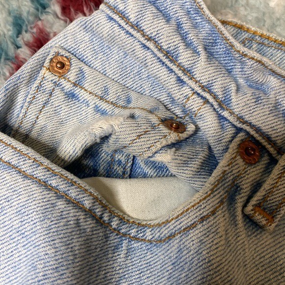 Levi’s 551 vintage 90’s tapered leg jeans relaxed fit 14 long 30″ waist