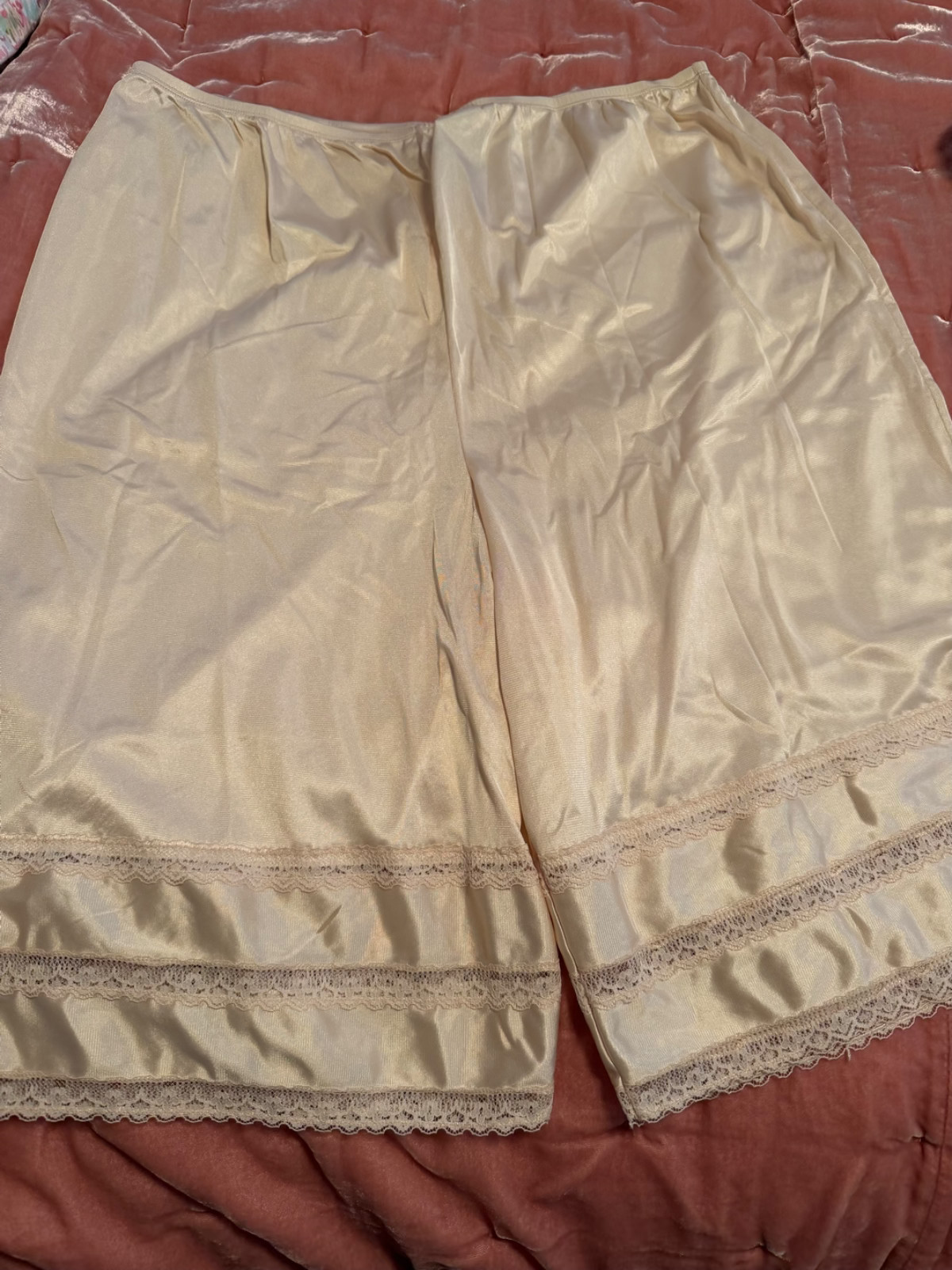 Adonna Vintage Women’s Pettipants Slip Pants Size 1X White OR Beige Nylon NWOT