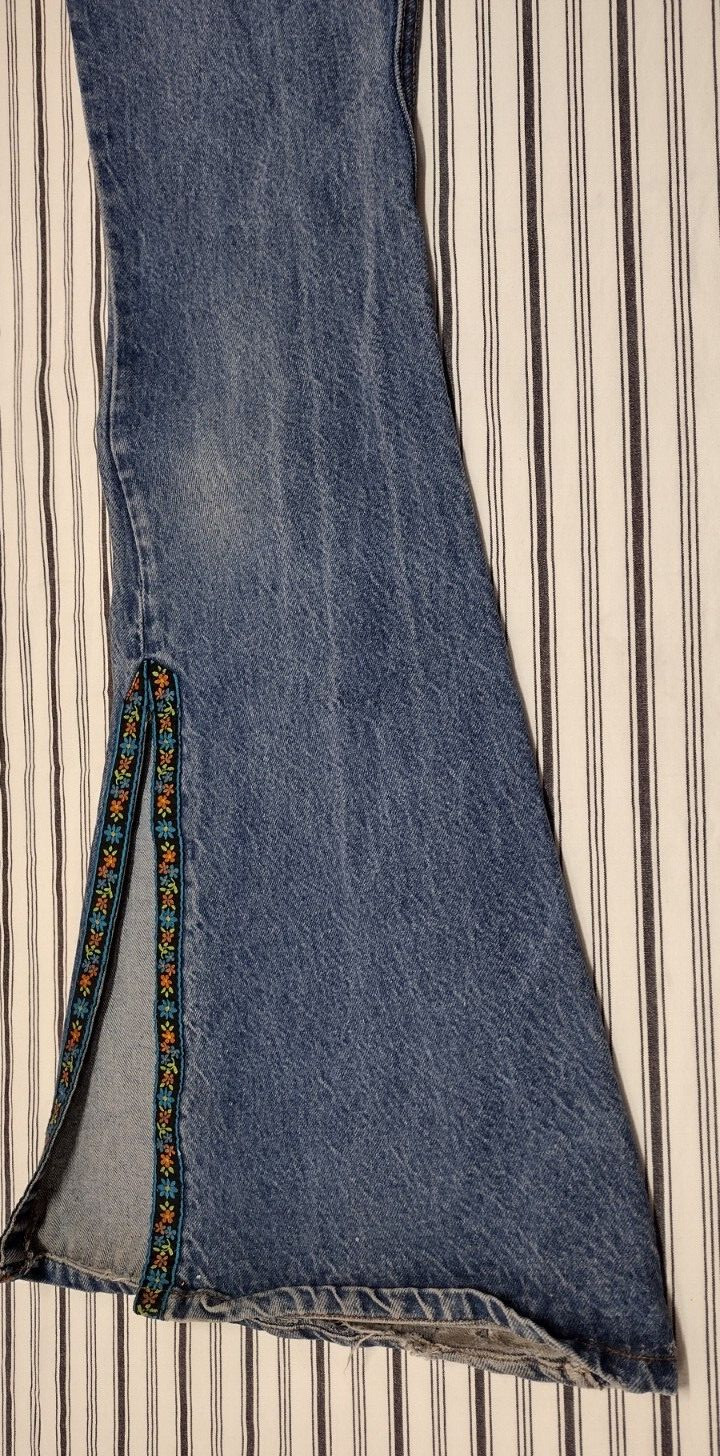 Mudd Jeans 90s Blue Denim Wide Bell Bottoms Waist 26 inch Epic SIDE SLIT