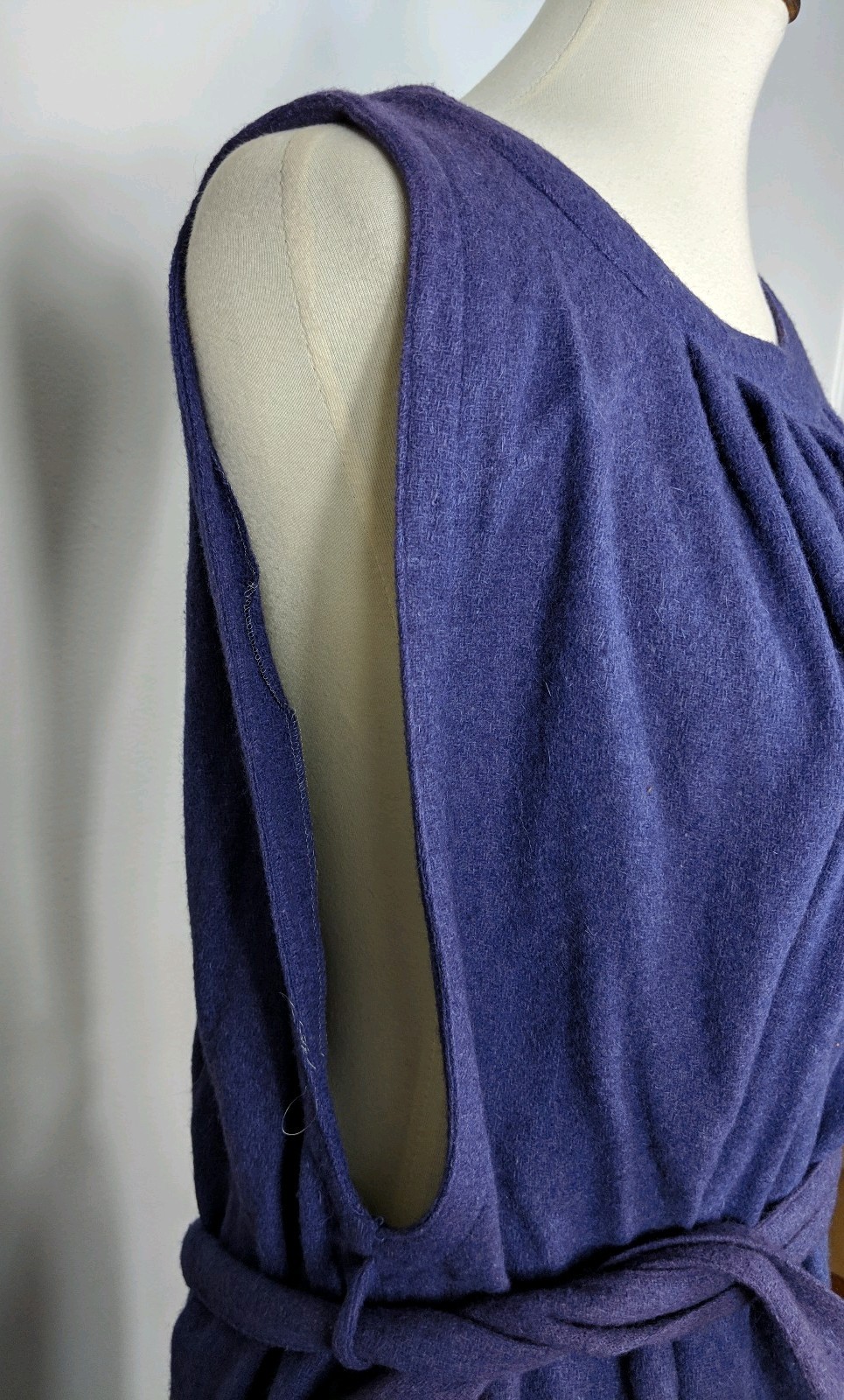 Gudule Paris Vintage Purple Sleeveless Belted Dress Wool Made in France Size 10