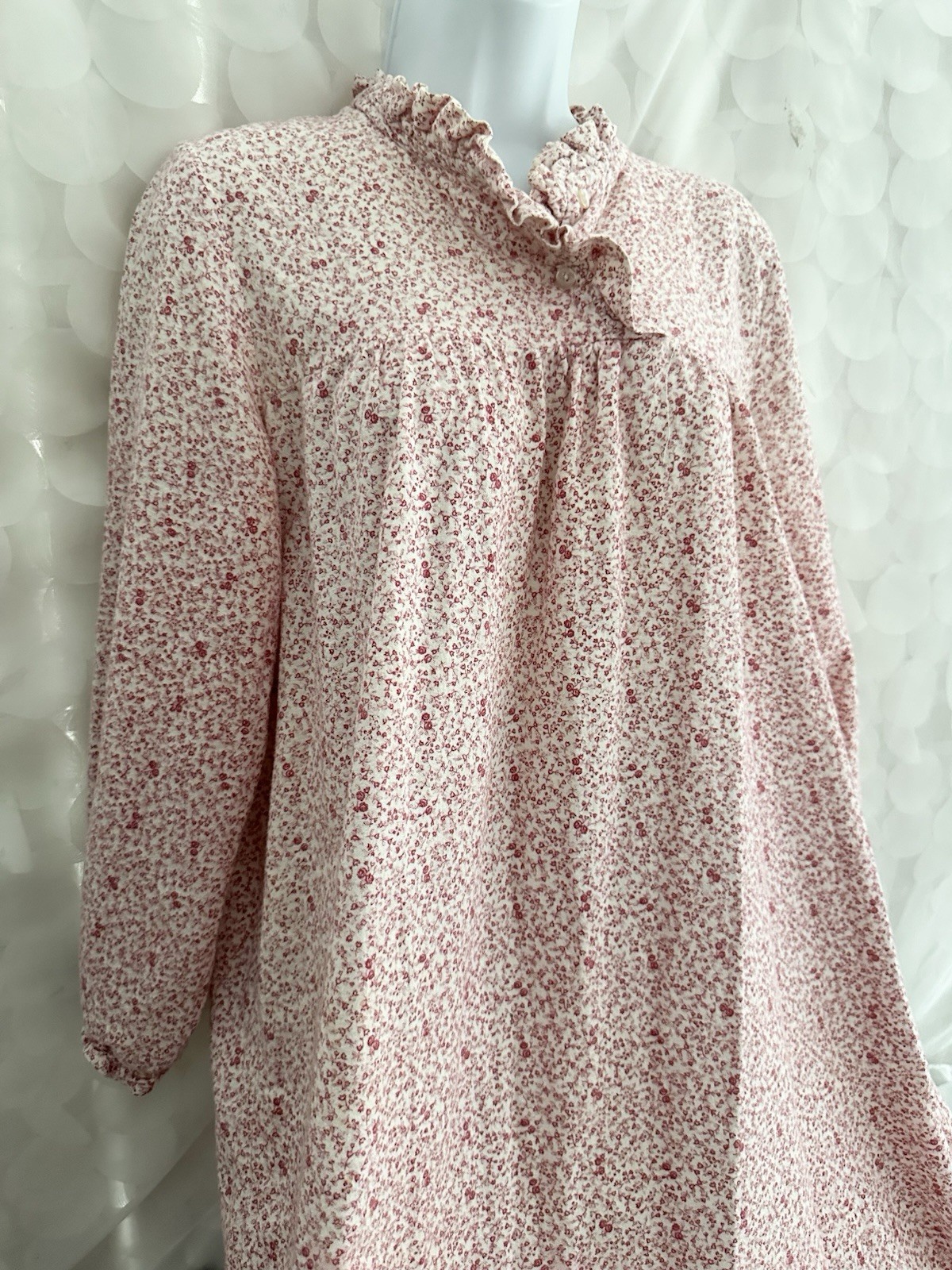 VTG womens M Long Flannel Nightgown Chemise Red White Floral Prairie GrannyCore