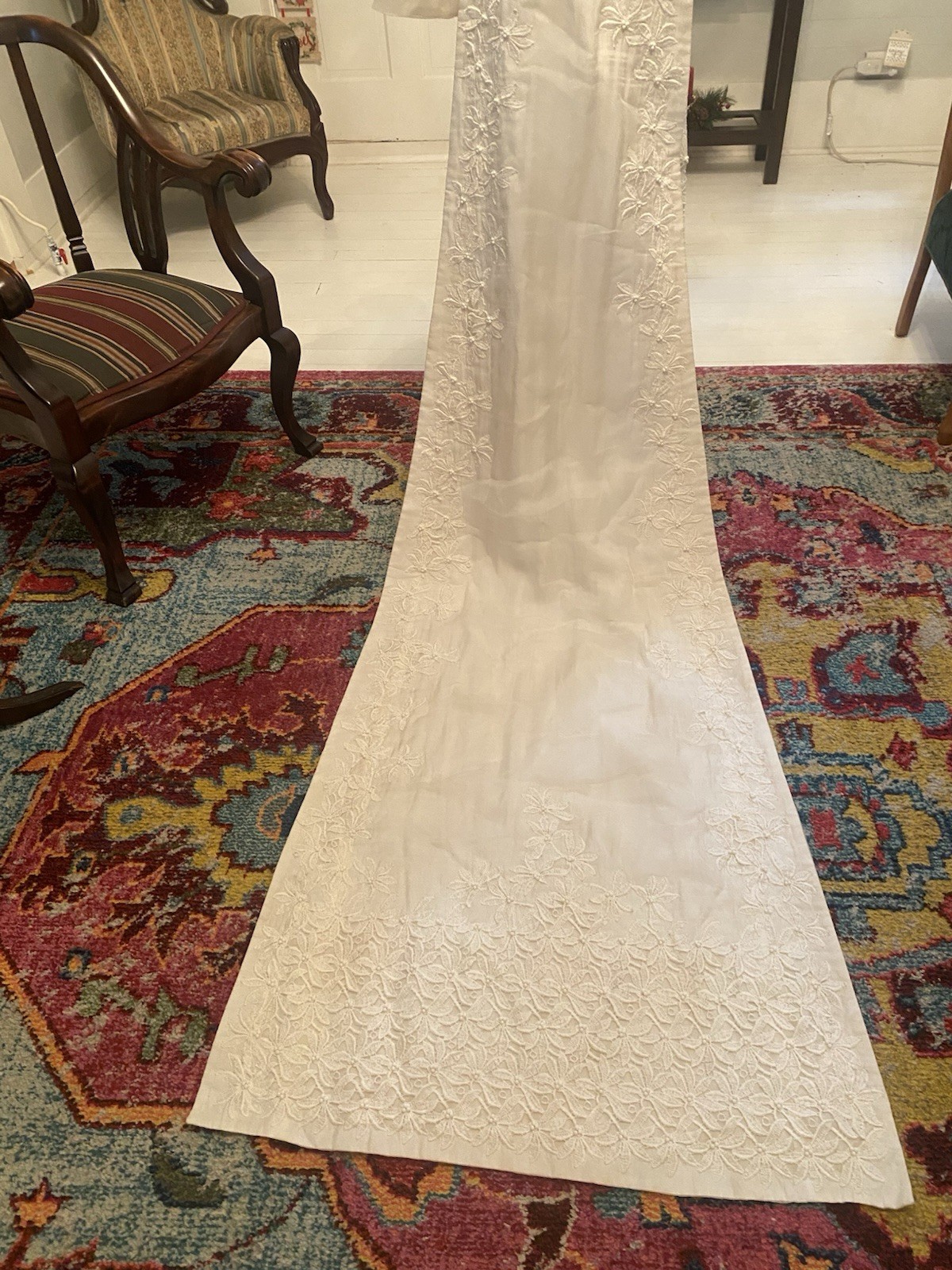 Vtg Soft White/Off White Embroid/Floral Handmade Wedding Dress W/Train-XS