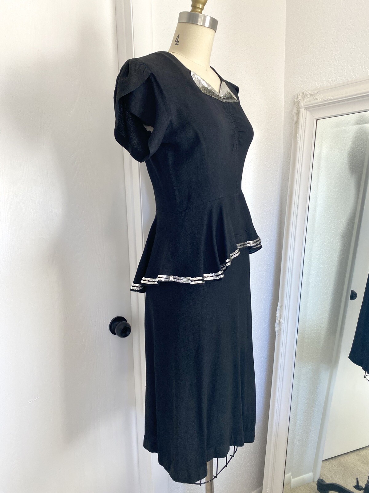 Vtg 40’s Black Crepe Rayon WWII Era Dress Silver Sequin Metal Size Zipper