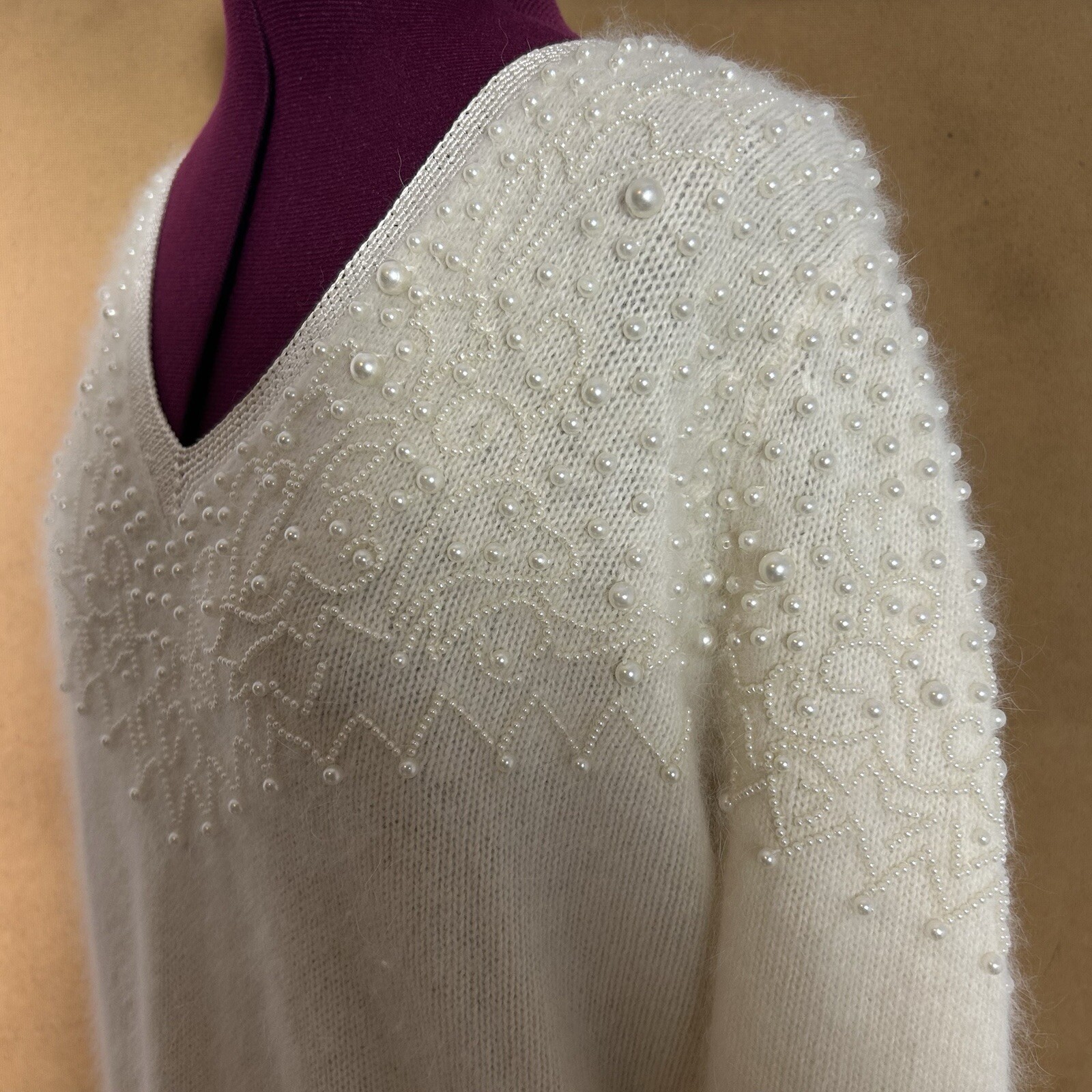 Vintage 80s Side Effects Beaded Ivory Wool Angora Rabbit Hair Sweater Sz M