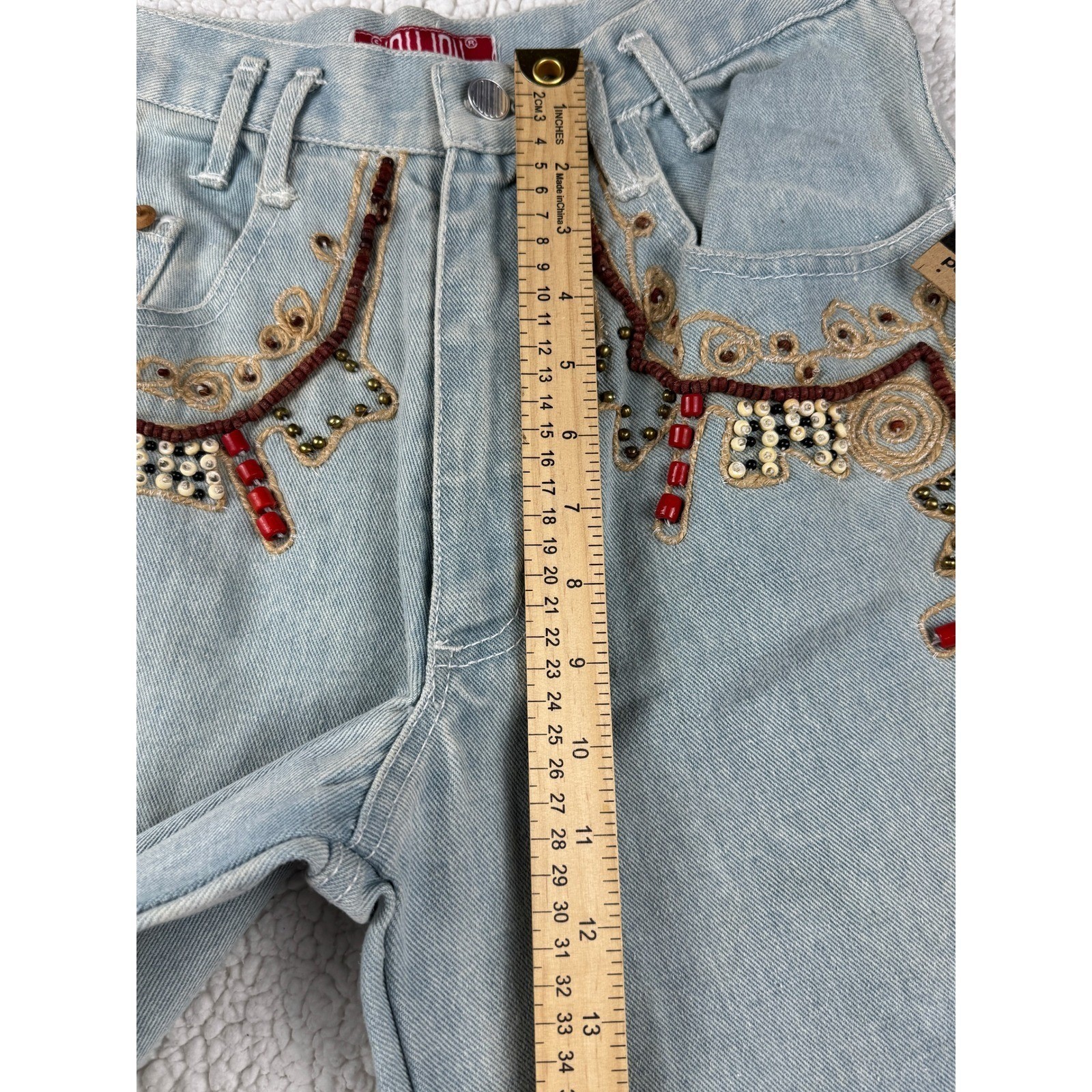 Joujou Vintage 90s Beaded Embroidered Denim Shorts Light Wash Boho Size 7/8