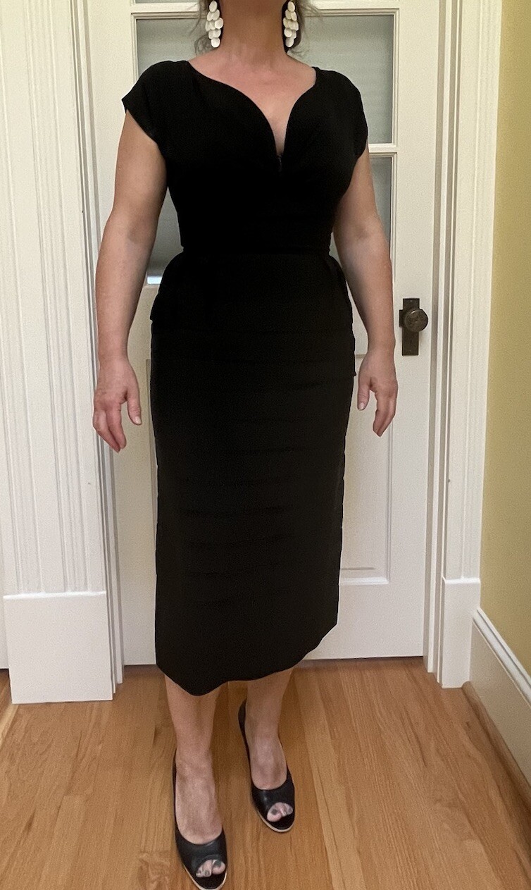 Vintage Stunning 1940’s 40’s Black Bombshell Dress Pinup S Fits 6 Large Chest