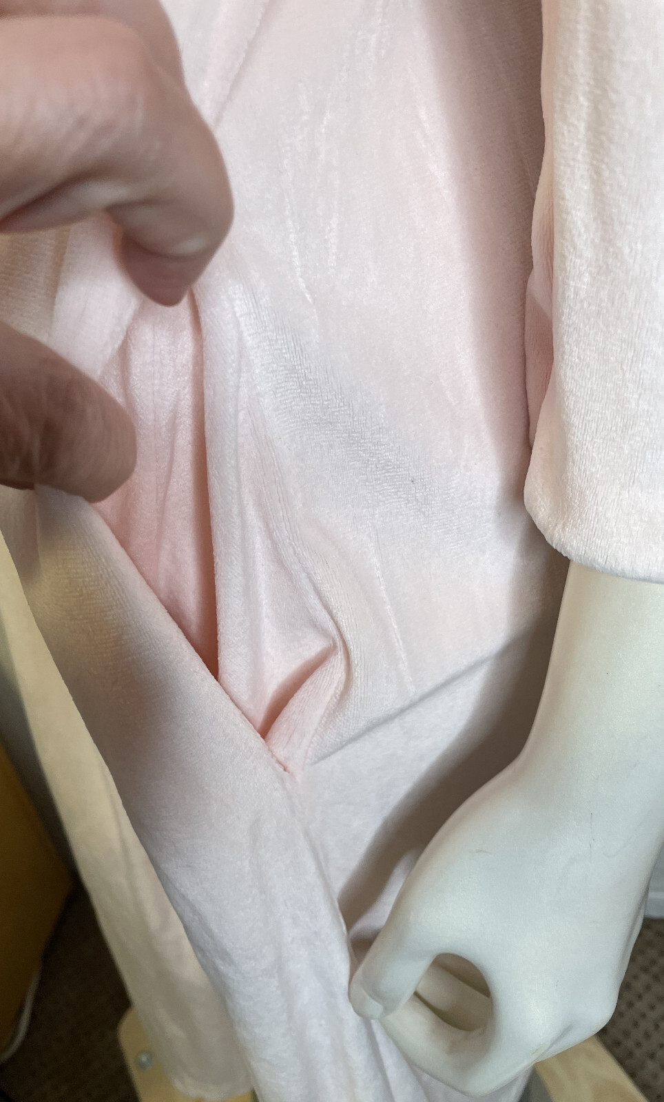 Vintage Saks Fifth Avenue Pink Velour Long Robe SP Petite Diamond Tea Gown Hole