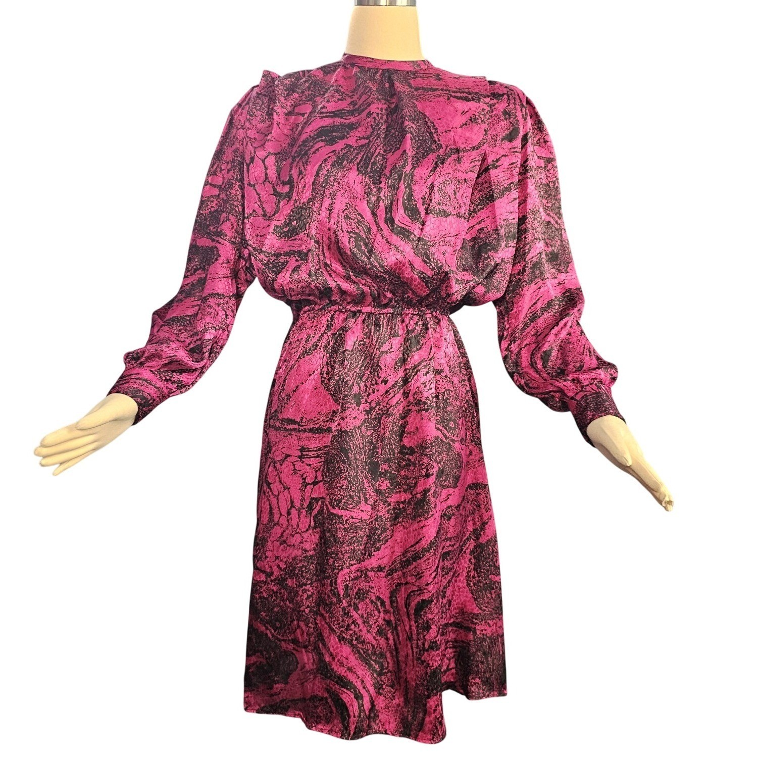 Vintage 1970s 80s Dress Bright Pink Black Abstract Novelty Print Gowm Barbie
