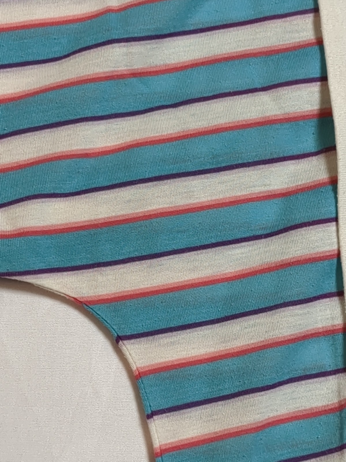 Vintage 1980’s Tshirt Women’s White striped Short Sleeve front pockets new wave
