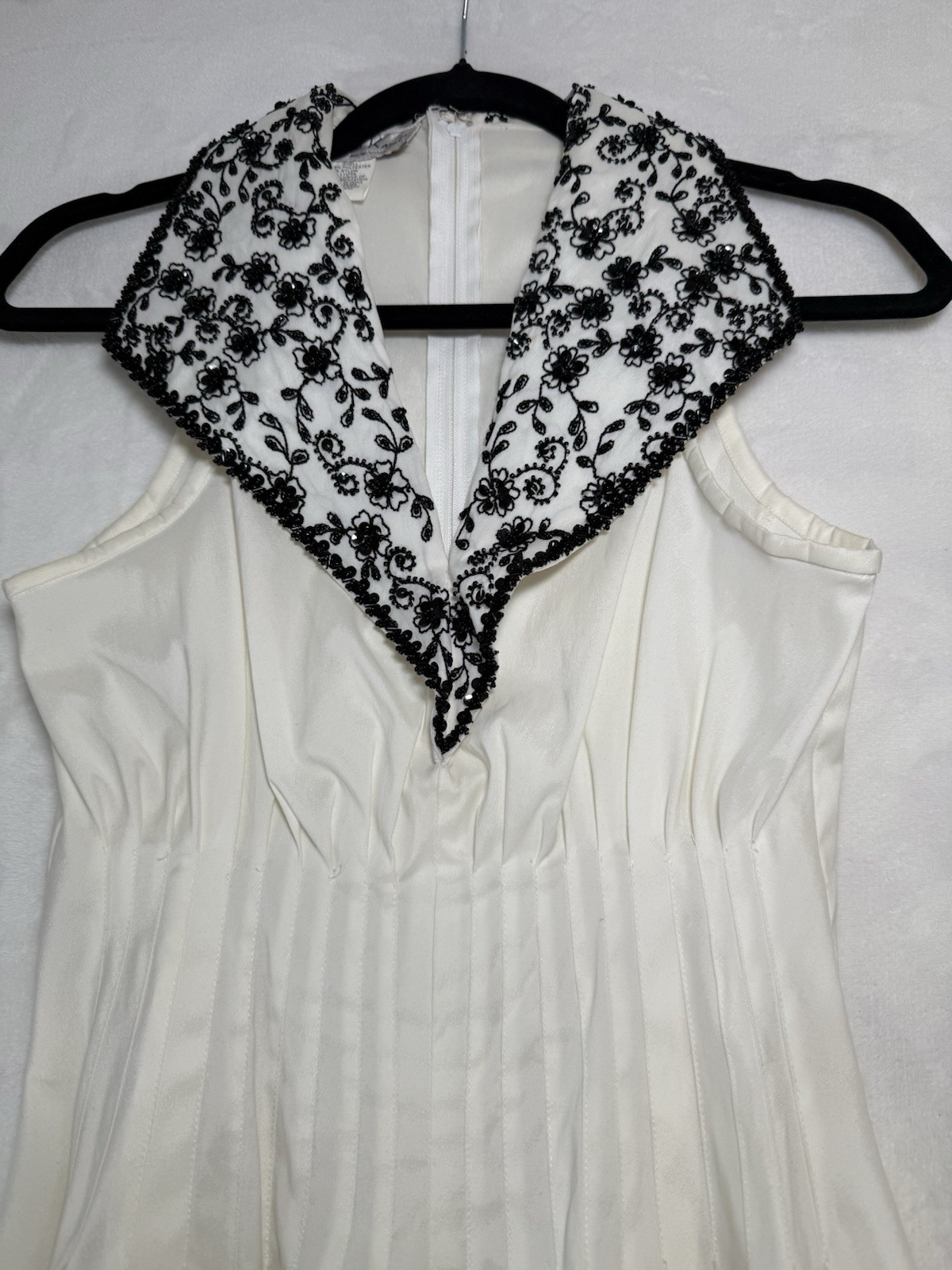 Vintage Laurence Kazar White And Black Beaded Top Size Small 80’s 90’s Floral