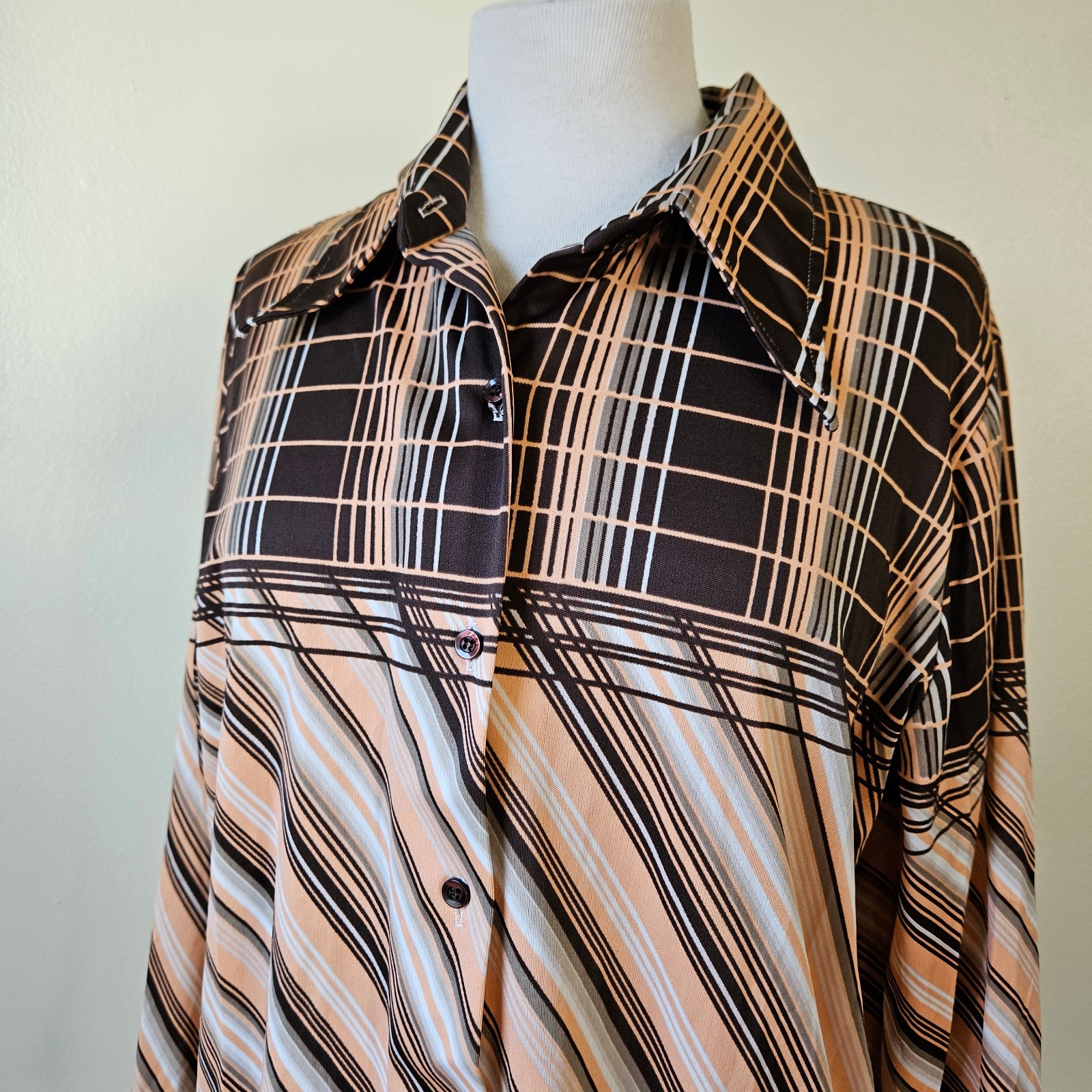 Vintage 70s Brown Peach Gray Stripe Plaid Polyester Disco Dagger Collar Shirt L