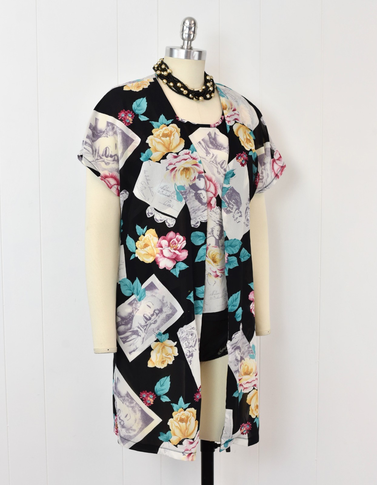 Vintage Marilyn Monroe Novelty Print Floral Black Sheer Lingerie Top Robe Set