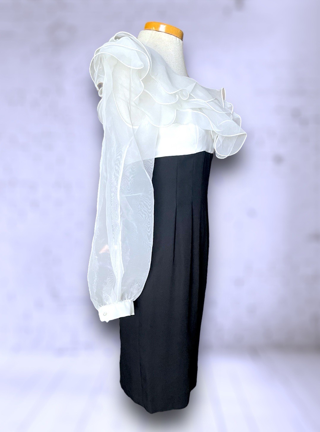 1980’s Black & White Fluffy Bust Long Sleeve Short Pencil Dress Bette Midler