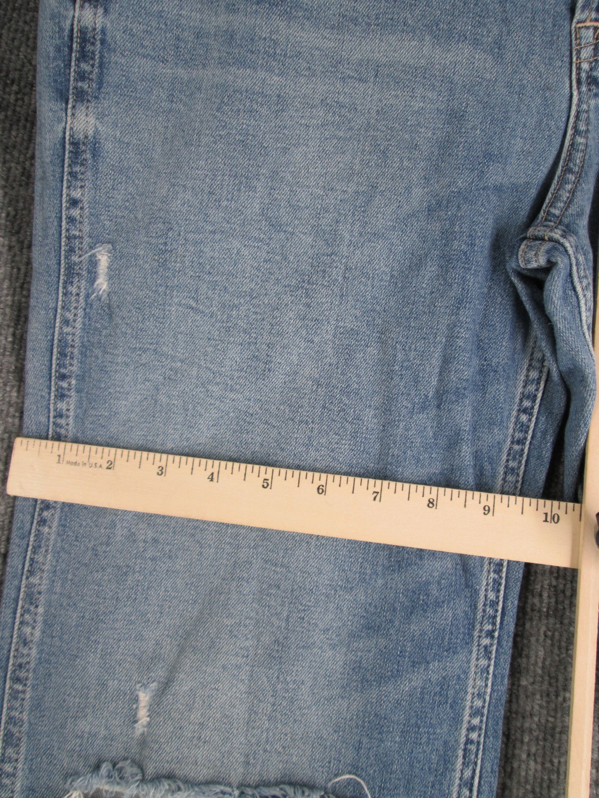 Gap Vintage 1969 Women’s Distressed Light Wash Flare Leg Jeans Size 12/31 Frayed