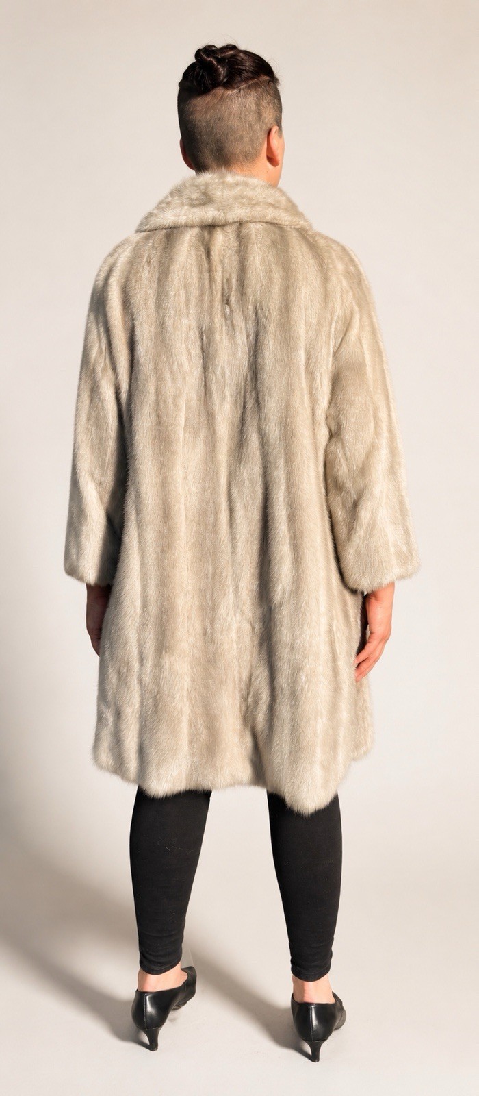 Richard Pels Cerulean Silver Blue Mink Fur Coat Pale Gray Satin Lining Soft M