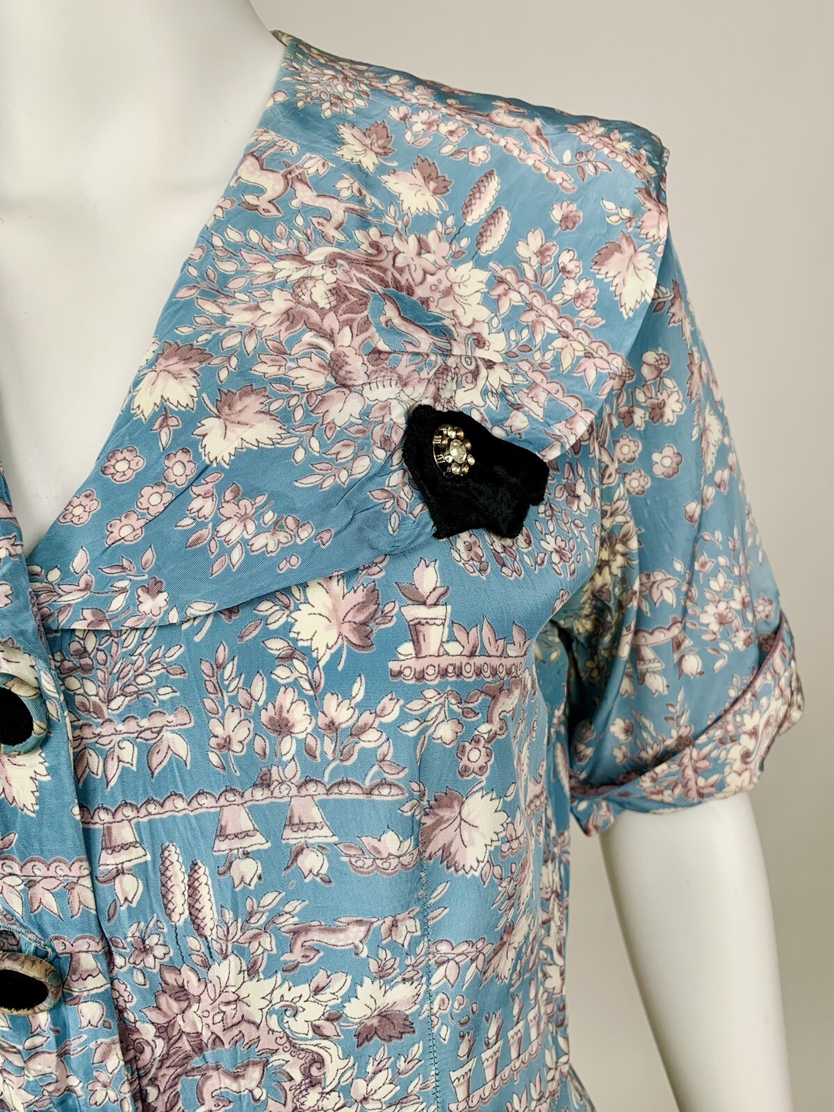 Vintage 1940s Rayon Novelty Print Shirtwaist Dress Deer Potted Flowers Blue Grey