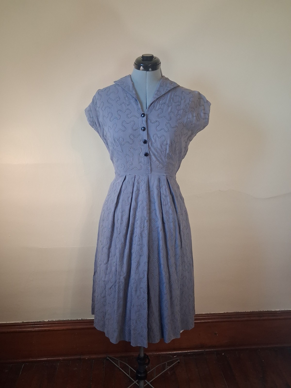 Vintage 1940s Dress, Textured Violet Dress Size Zip Size Small Retro Rockabilly