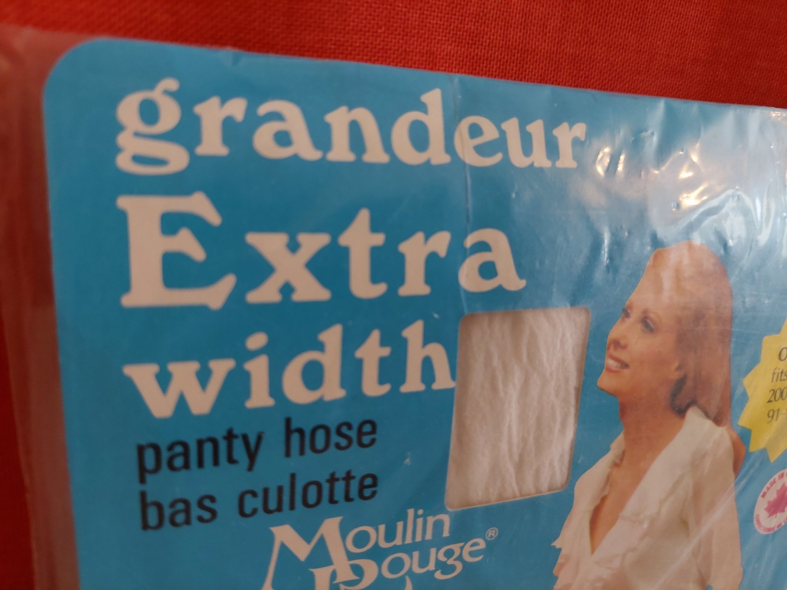 Vintage Pantyhose Rare Moulin Rouge Color White Queen BSECP2