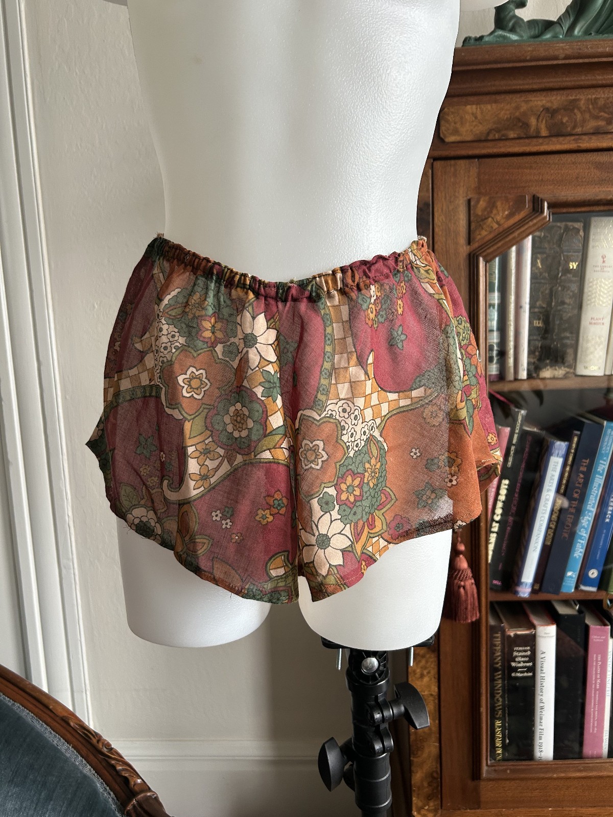 Vintage 60s 70s Handmade Floral Flutter Shorts Sheer Boho Festival Cottage Small