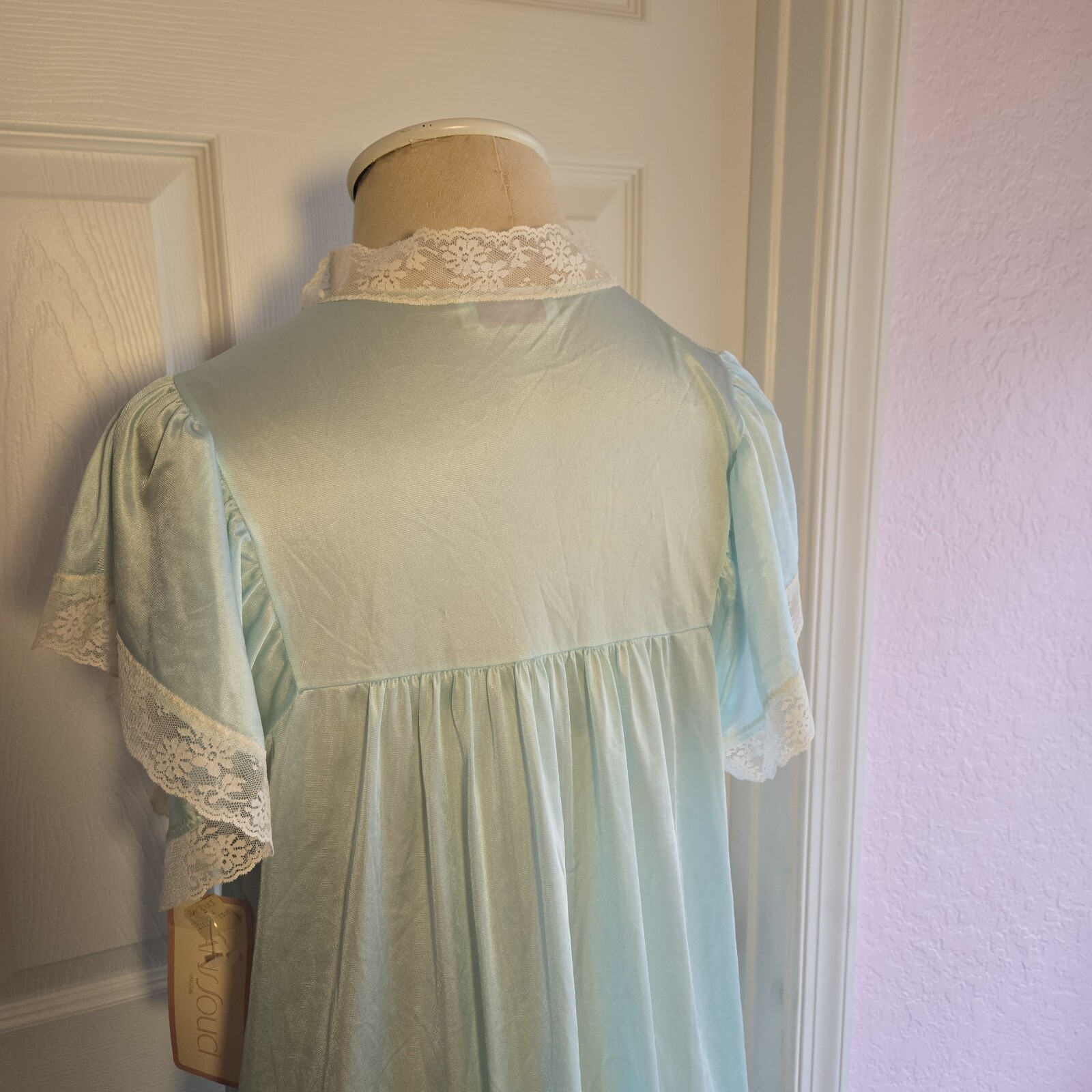 Sans Souci Vintage Nightgown Pale Aqua Blue Size M Lingerie Nightie Usa New