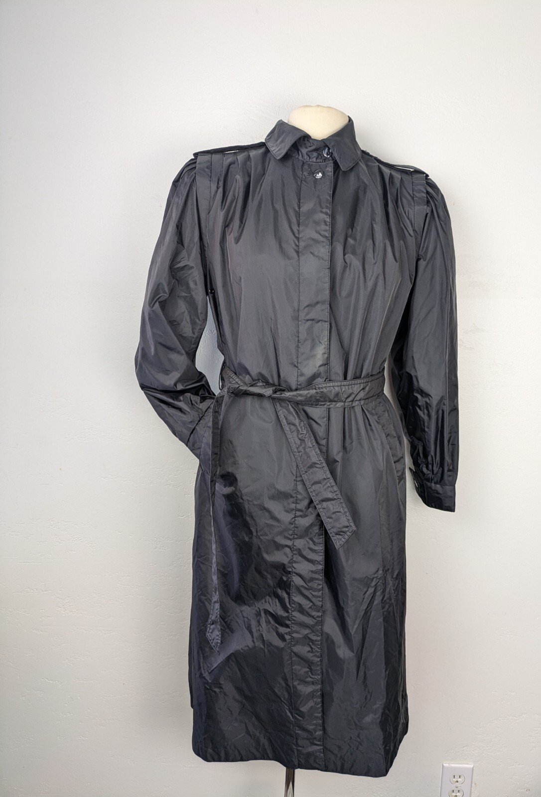 Vintage Women’s Rain Coat Long Black Trench Fog Nylon Jacket Pleated 5/6