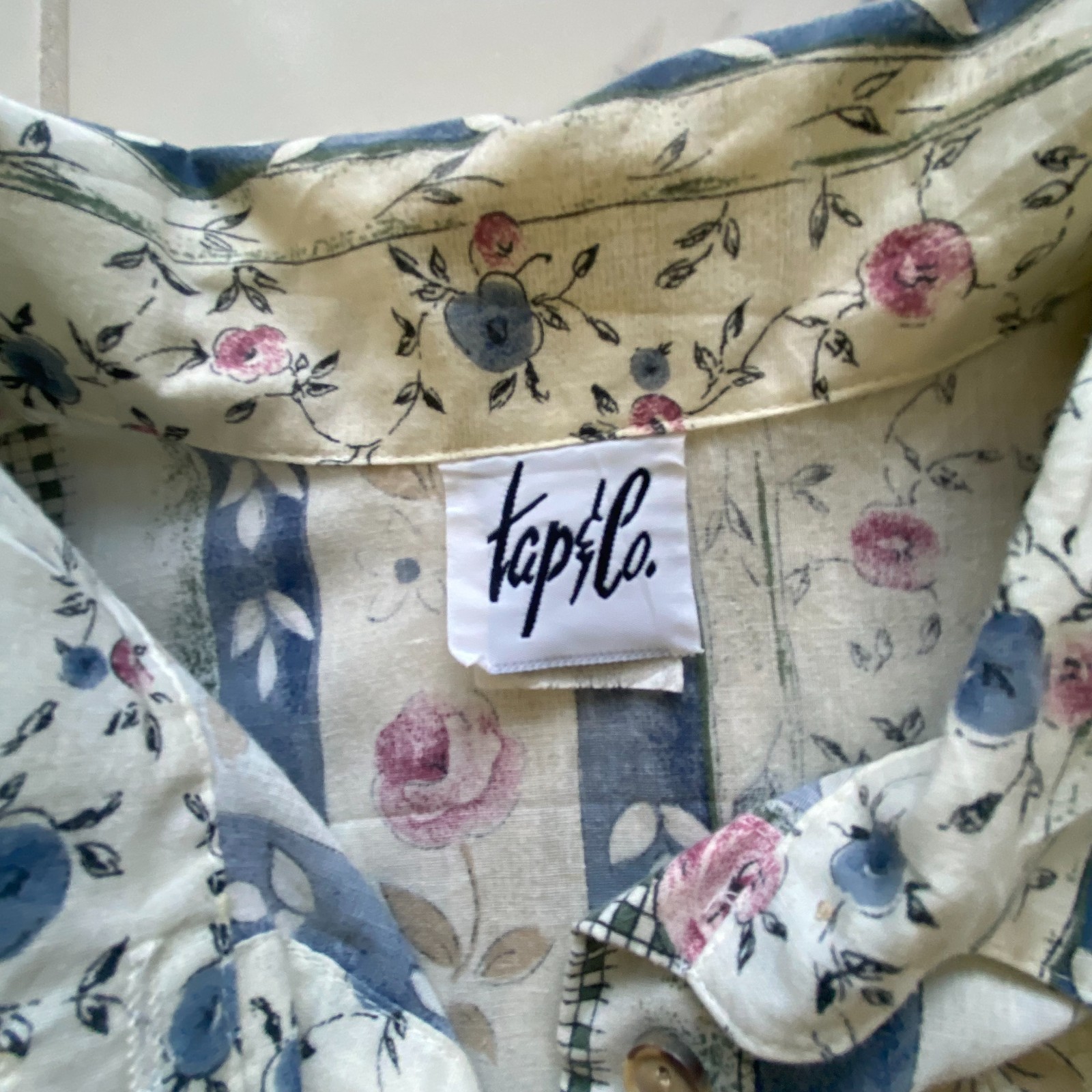 Tapsilo Vintage Womens Button Front Floral Patchwork Blouse Short Sleeve Large