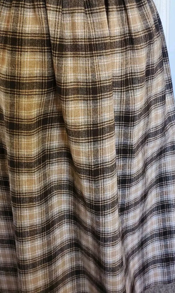 Vintage 1970’s Plaid A-line Skirt, Brown, Elegant, Secretary, Preppy, Button Up