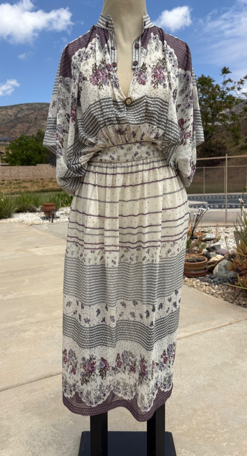 Vintage 70s Kimono style Floral Calico Shear Sheath Party Day Dress Boho S