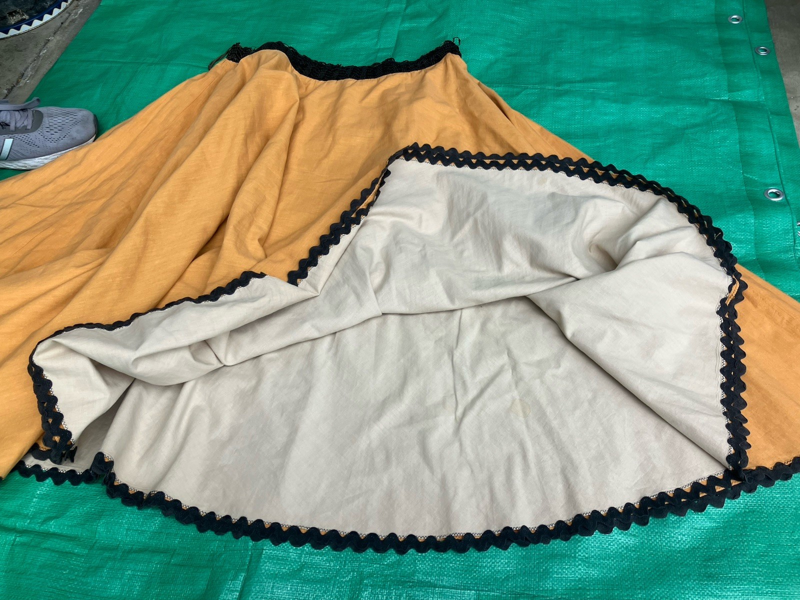 Vintage Western Costume Co Hollywood Skirt