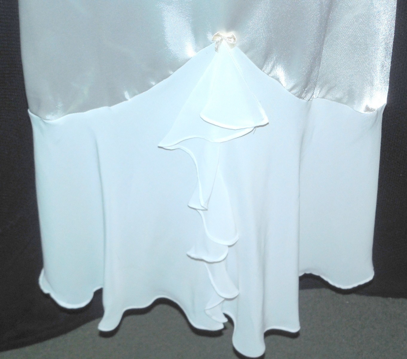 PRISTINE L BUST 38″ ENCHANTING BEADED BRIDAL WHITE PEARLS LIQUID SATIN NIGHTGOWN