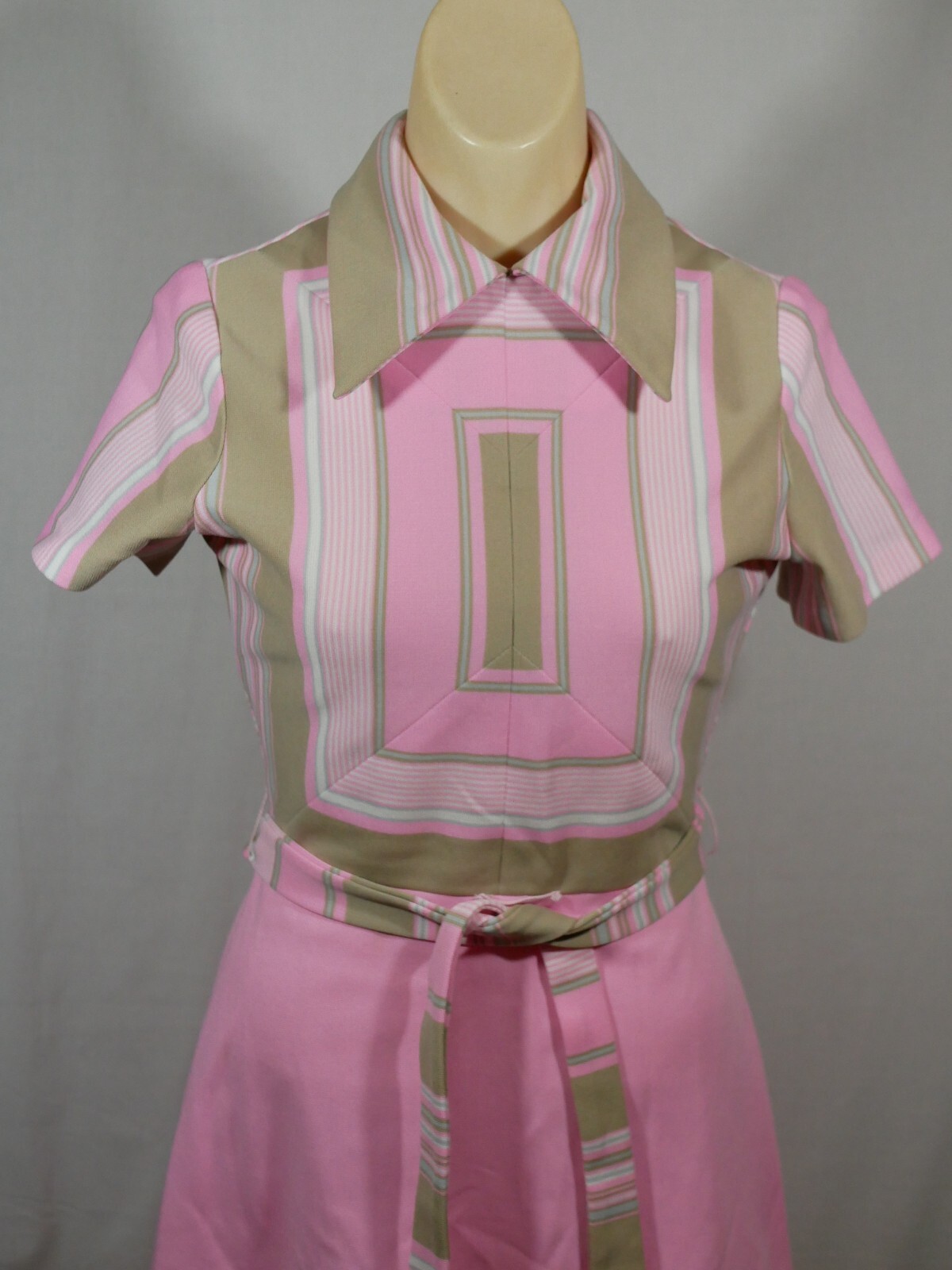 Vtg 60s C. M. Courtney Pink Green Geometric Stripes Dress Mod GoGo Sz 7/8 Belt