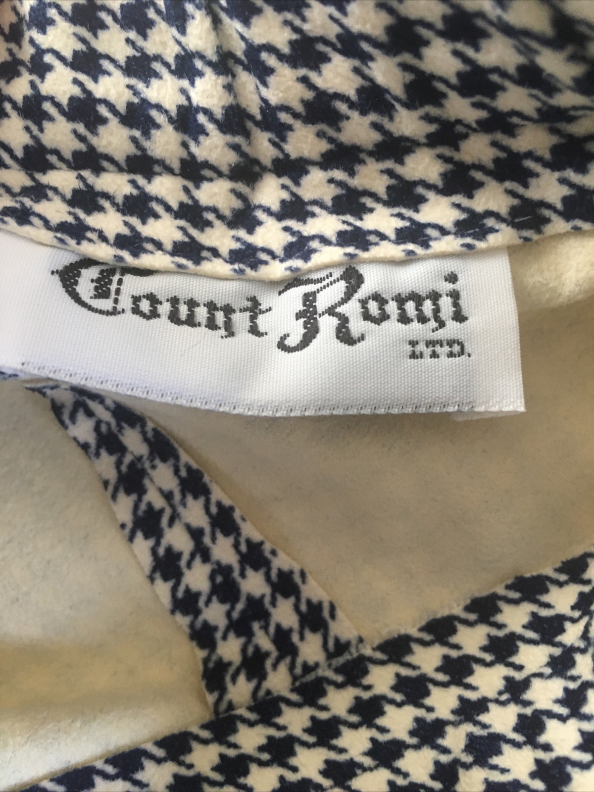 Vintage~ Count Romi Ultra Suede Skirt Houndstooth Dark Blue & Off White Size 14
