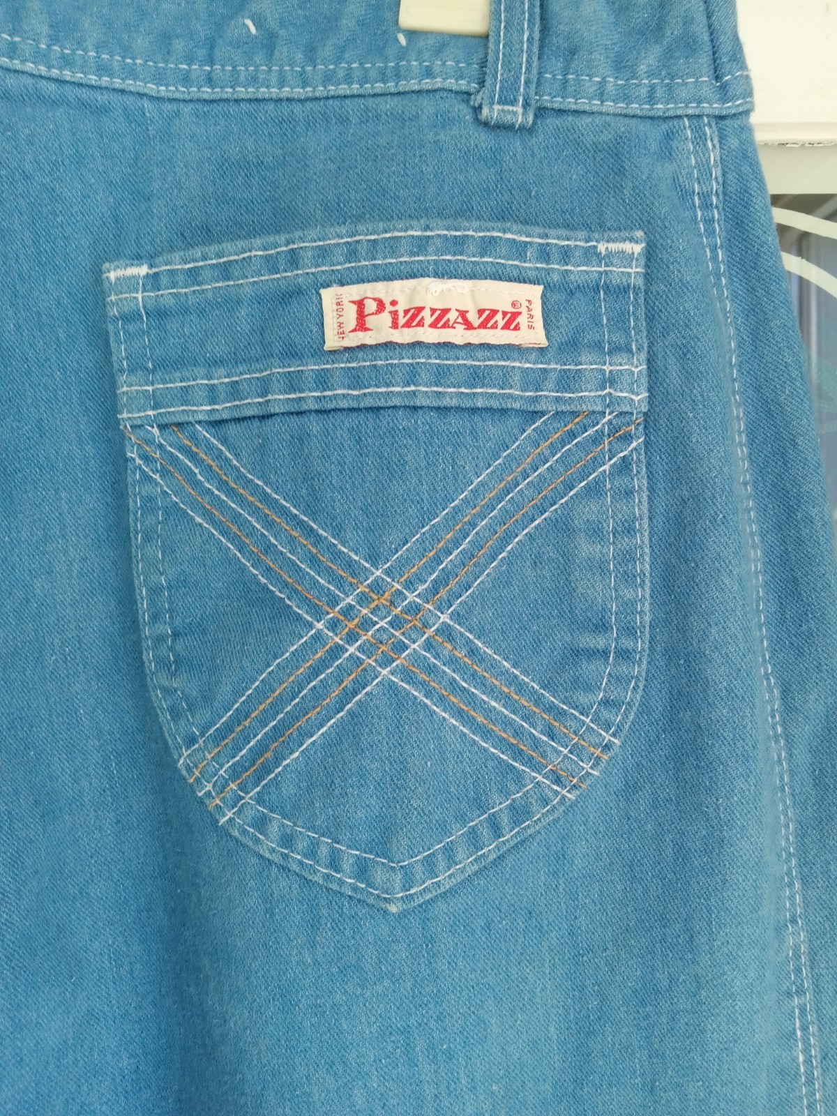 Vintage Pizzazz High-Waisted Straight Leg Women’s Soft Jeans 28 Waist, 30 Inseam