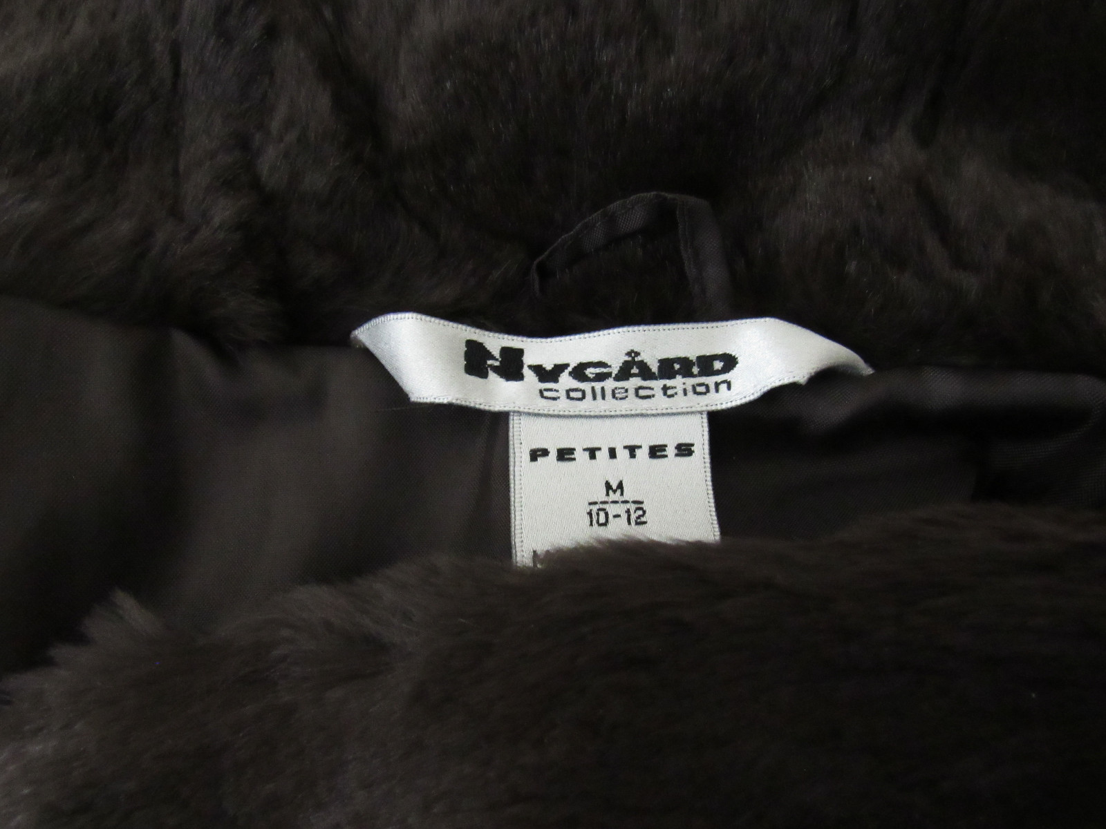 VTG 1990 2000s? NYGARD COLLECTION ANGORA RABBIT FUR CAPE PETITE 10-12 DARK MOCHA