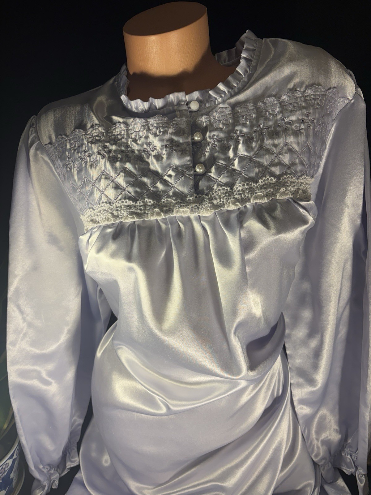 Vtg Satin Soft Lilac Quilted Long White Lace Pearl Frilly Nightie Nightgown XL