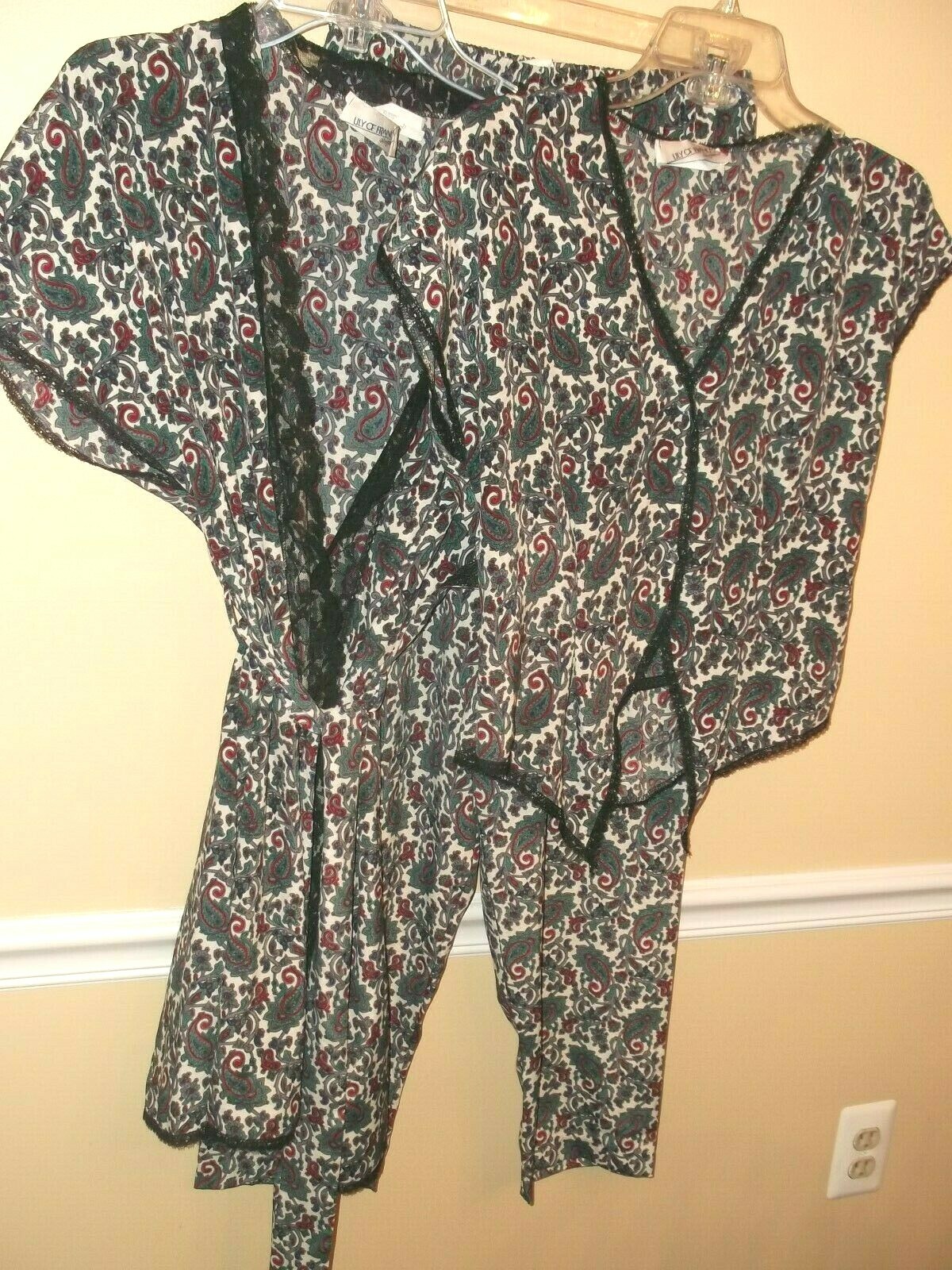 LILY OF FRANCE Red/Green Paisley 3 Piece Top Pants Robe Sleepwear USA Size S EUC