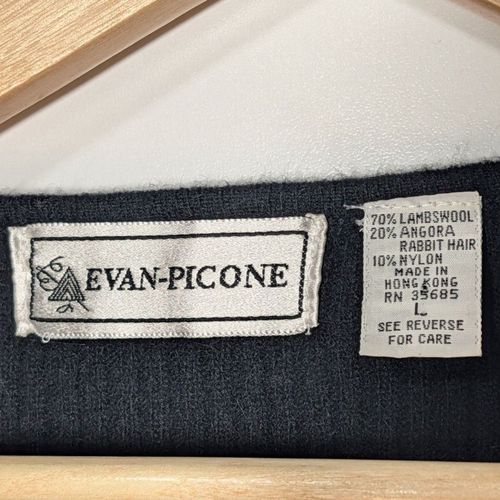 Vintage Evan-Picone Black Lambswool Angora Sweater Vest Frog Closure 80s