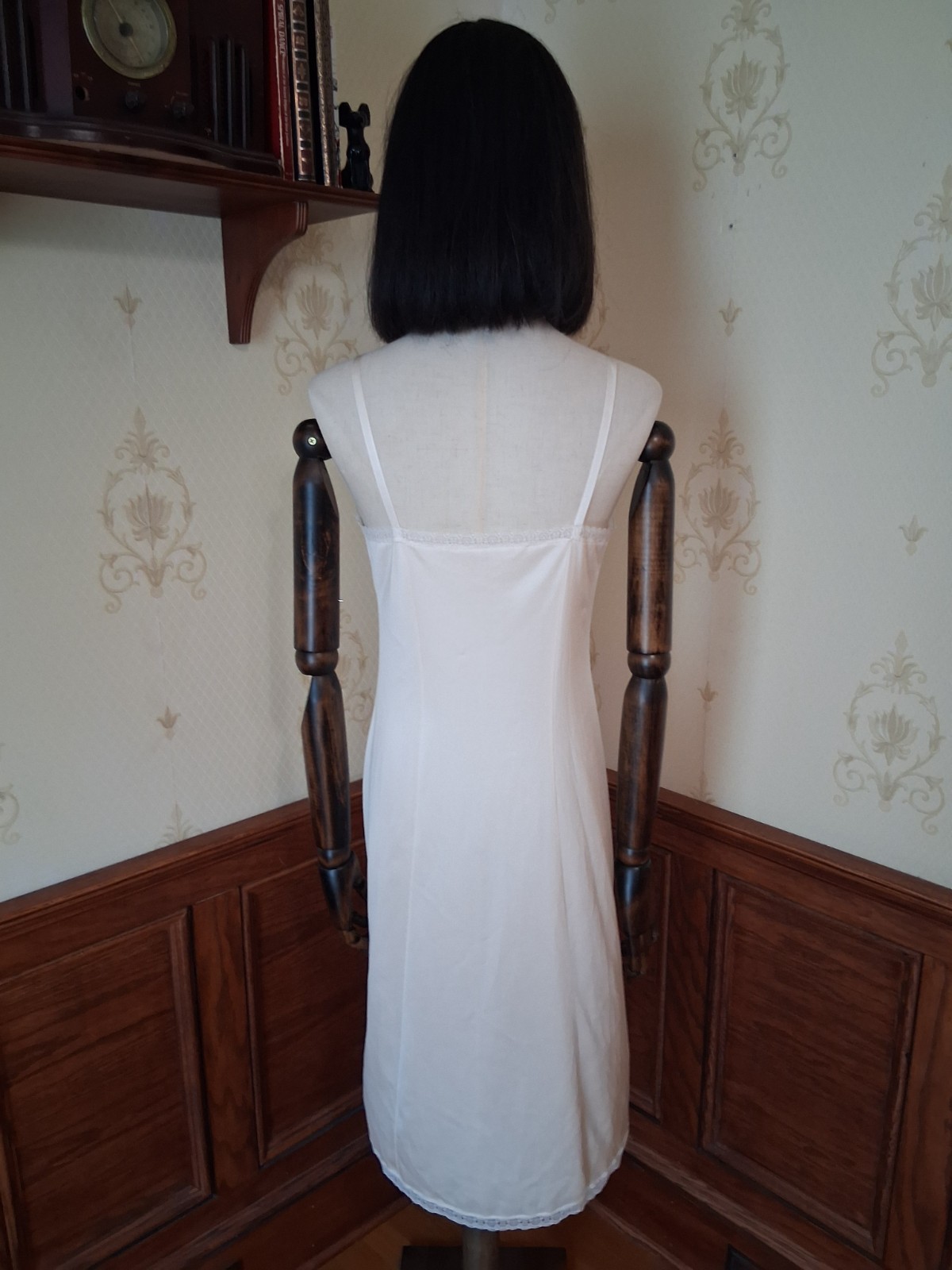Vintage 1970s Vanity Fair Ivory Lace Trimmed Coquette Cottagecore Slip Dress