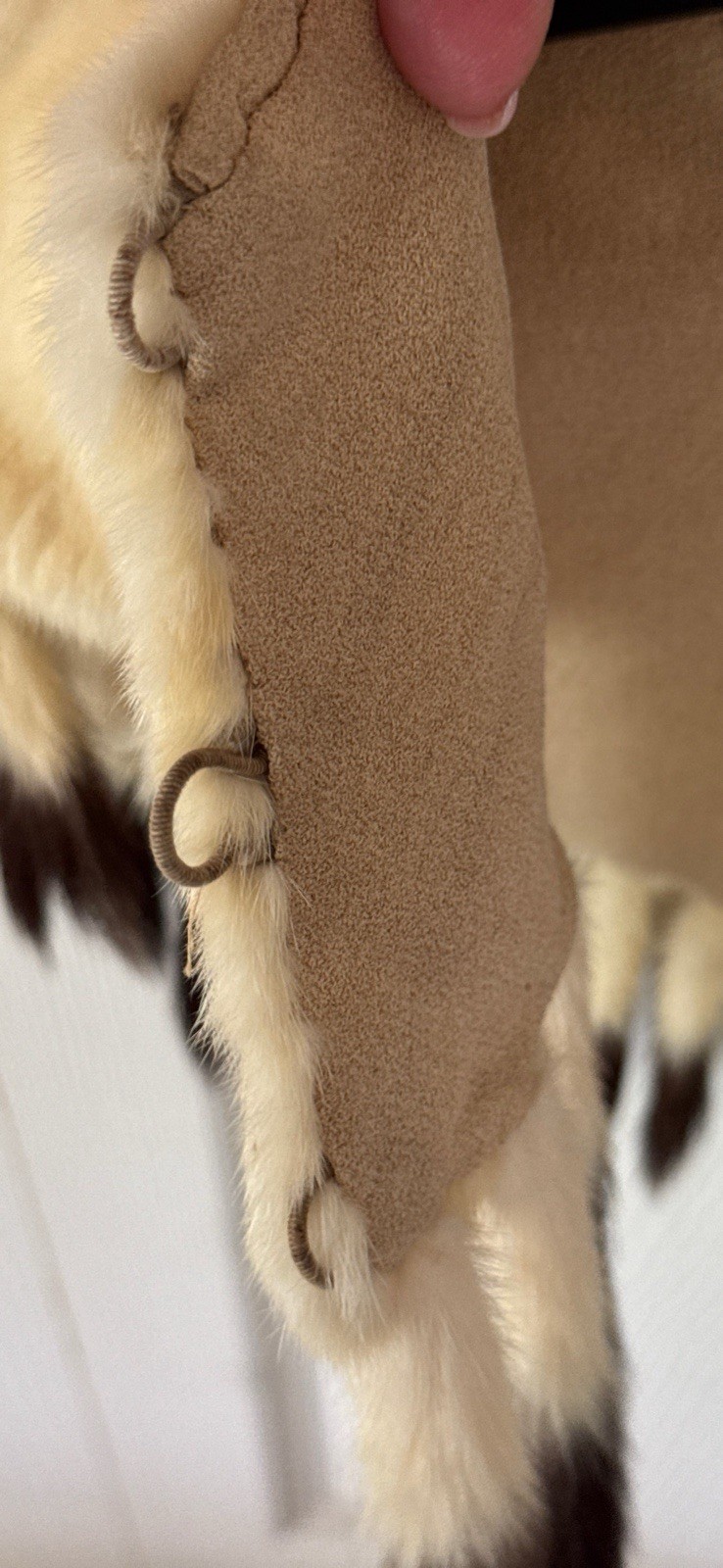 Vintage Ermine Fur Stole Champagne Blonde Color With Dark Brown 45 Tails