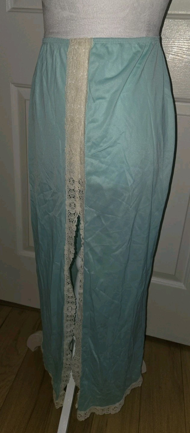 Vtg. Sears Long Light Blue Lace Elastic Waist Side Slit Slip Skirt Medium