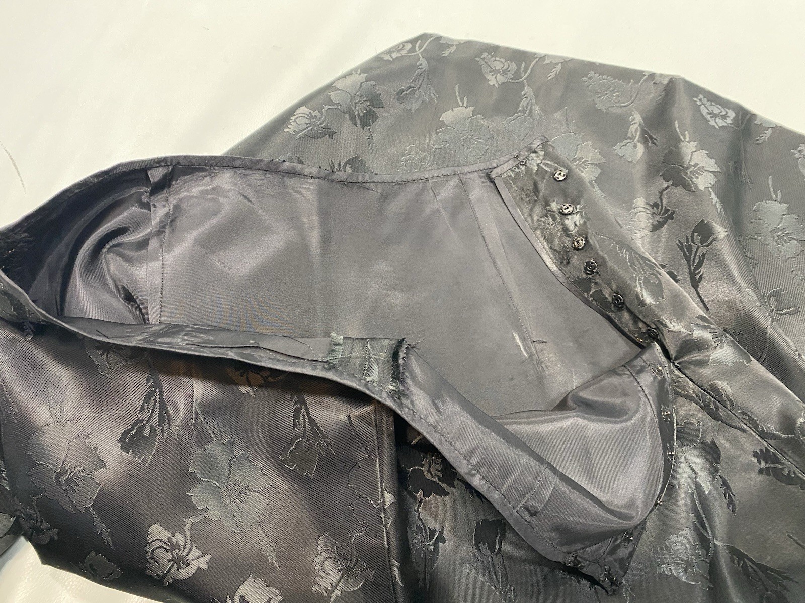 Vintage Skirt Suit SIZE LARGE black jacquard tailored classic 50s 60s goth