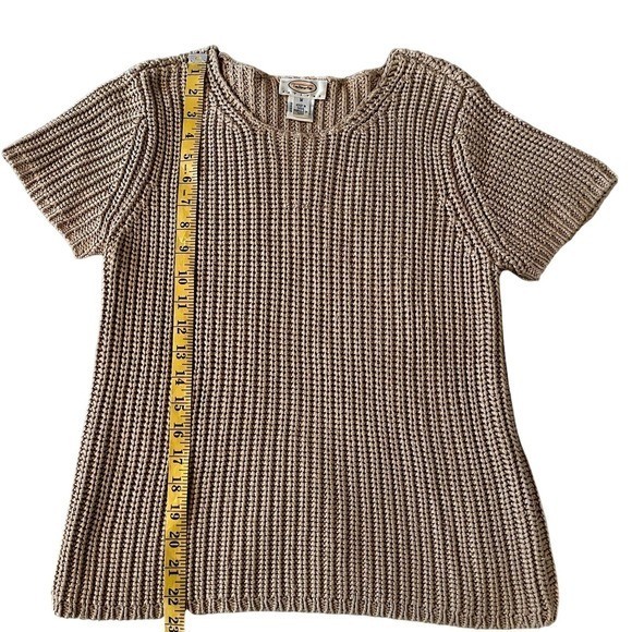 90s Cottagecore Talbots Women’s Top Short Sleeve V-Neck Casual Everyday Taupe M