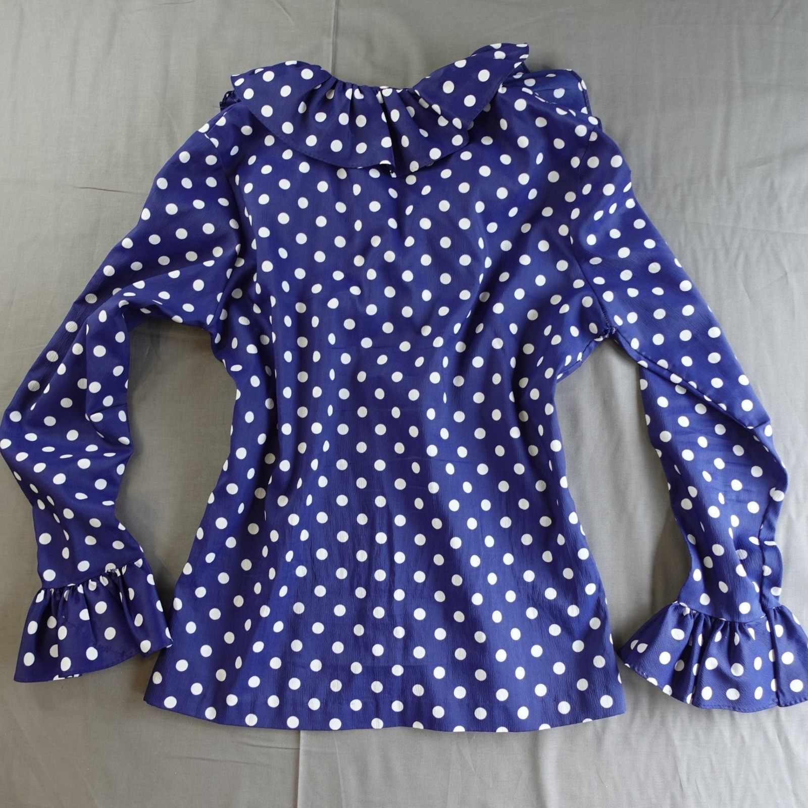 Vtg 70s Polka Dot Blouse Womens M Blue White Ruffle Collar Bell Sleeve Retro Top