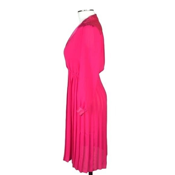 VINTAGE Sexy MAVINETTE Pink pleated Skirt Dress 6 Made in USA