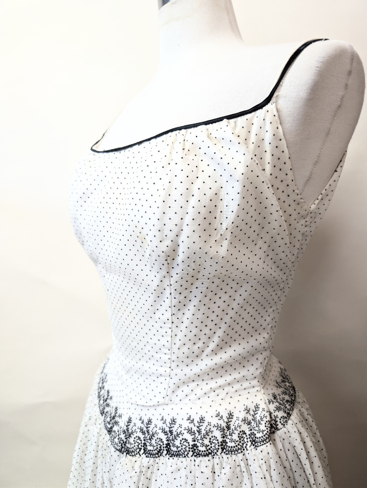 Vintage 50s New Look Flocked Party Dress Polka Dot Cupcake Tulle Prom Wedding