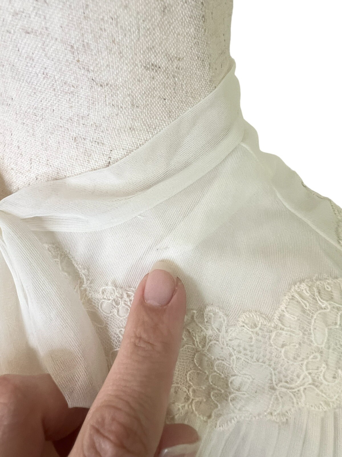 Vtg White Pleated Bed Jacket Floral Embroidered Coquette Sissy 50s 60s Housewife