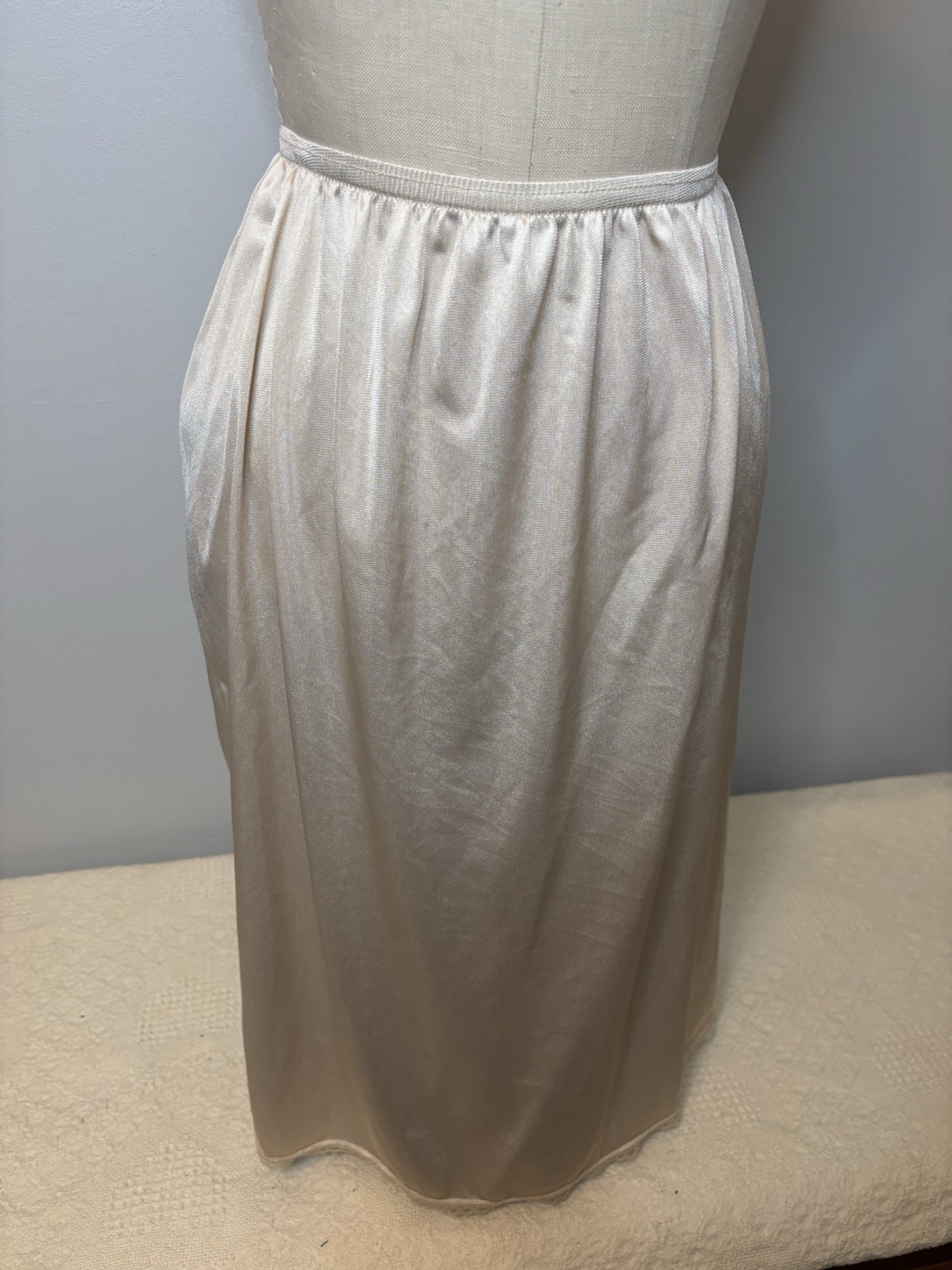 Cabernet Vintage Beige Half Slip Nylon Lace Trim Size Medium