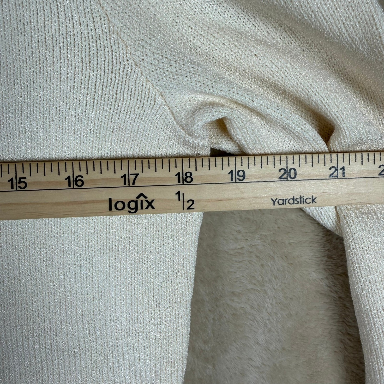 J.S.S. Vintage Women Wool Viscose Knit 2 Piece Cardigan Skirt Set Cream Green
