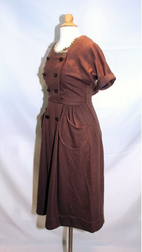 Vintage 1960’s Helen Whiting Brown Wool Day Dress Button Front XS/S Swiss Miss