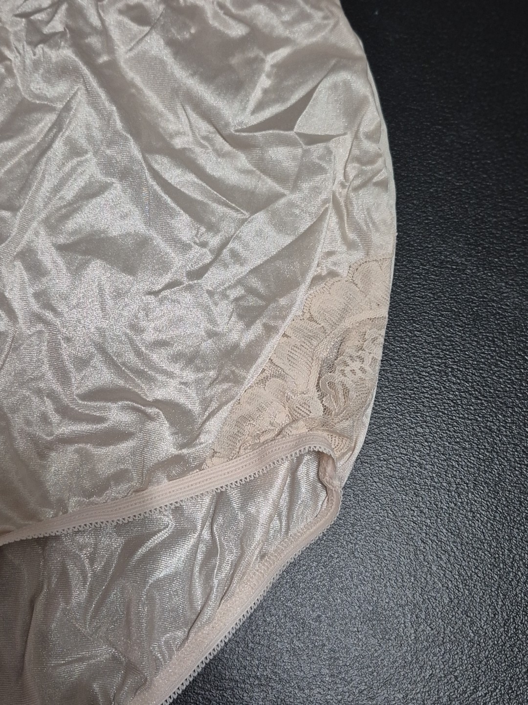 Vanity Fair Blush Nylon Granny Panties Lace Mushroom Gusset Size 7/44